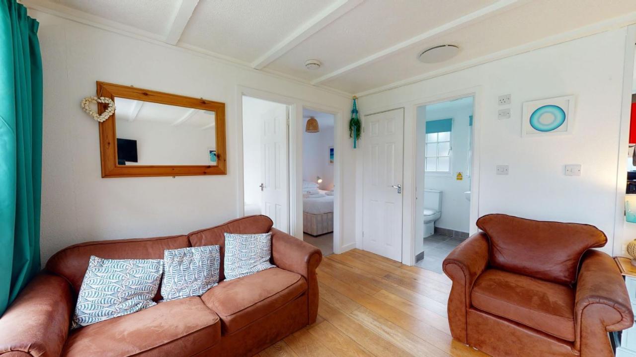 31 Tudor Court, Tolroy Manor ヘイル エクステリア 写真